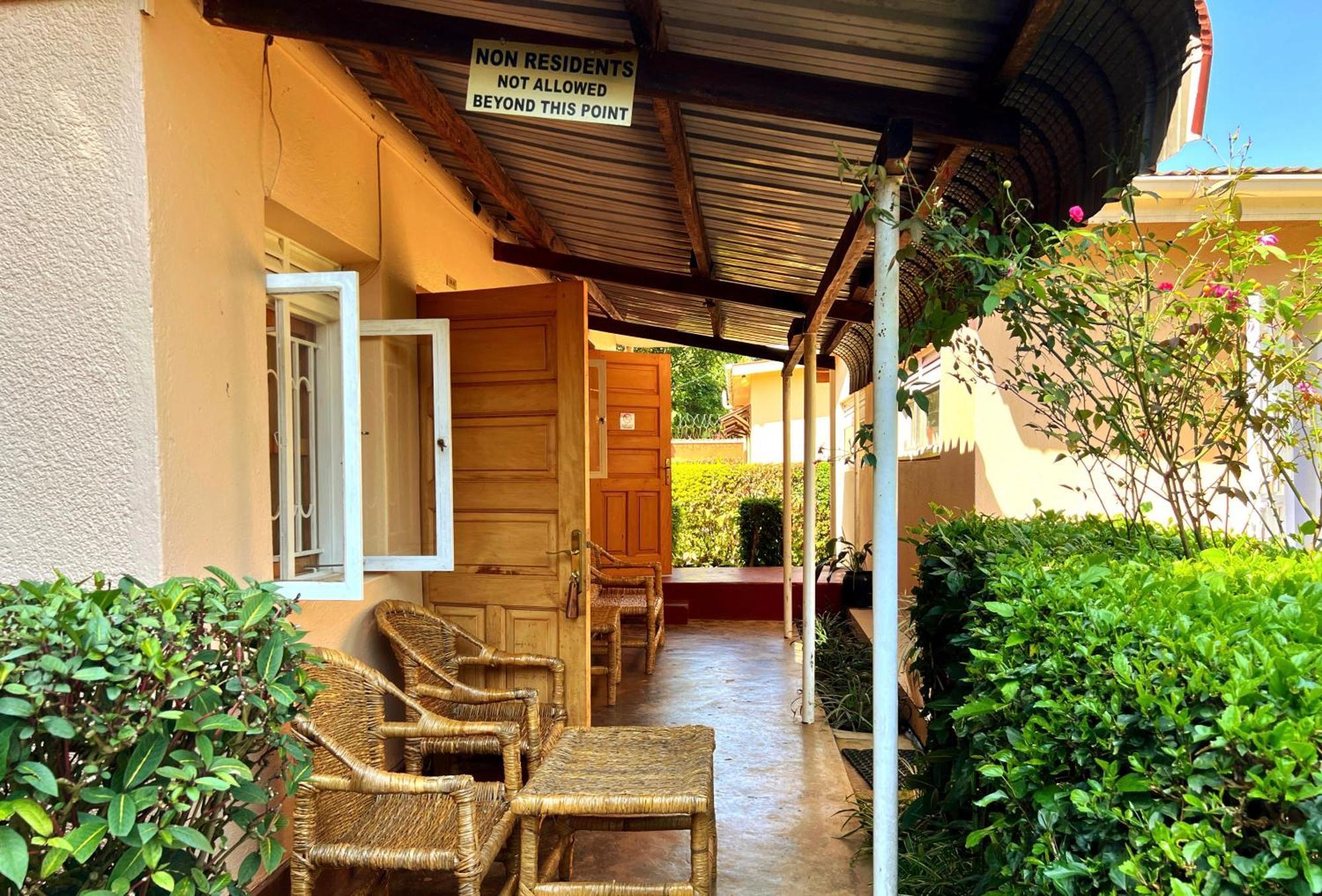 Sunset Hotel Entebbe Eksteriør billede
